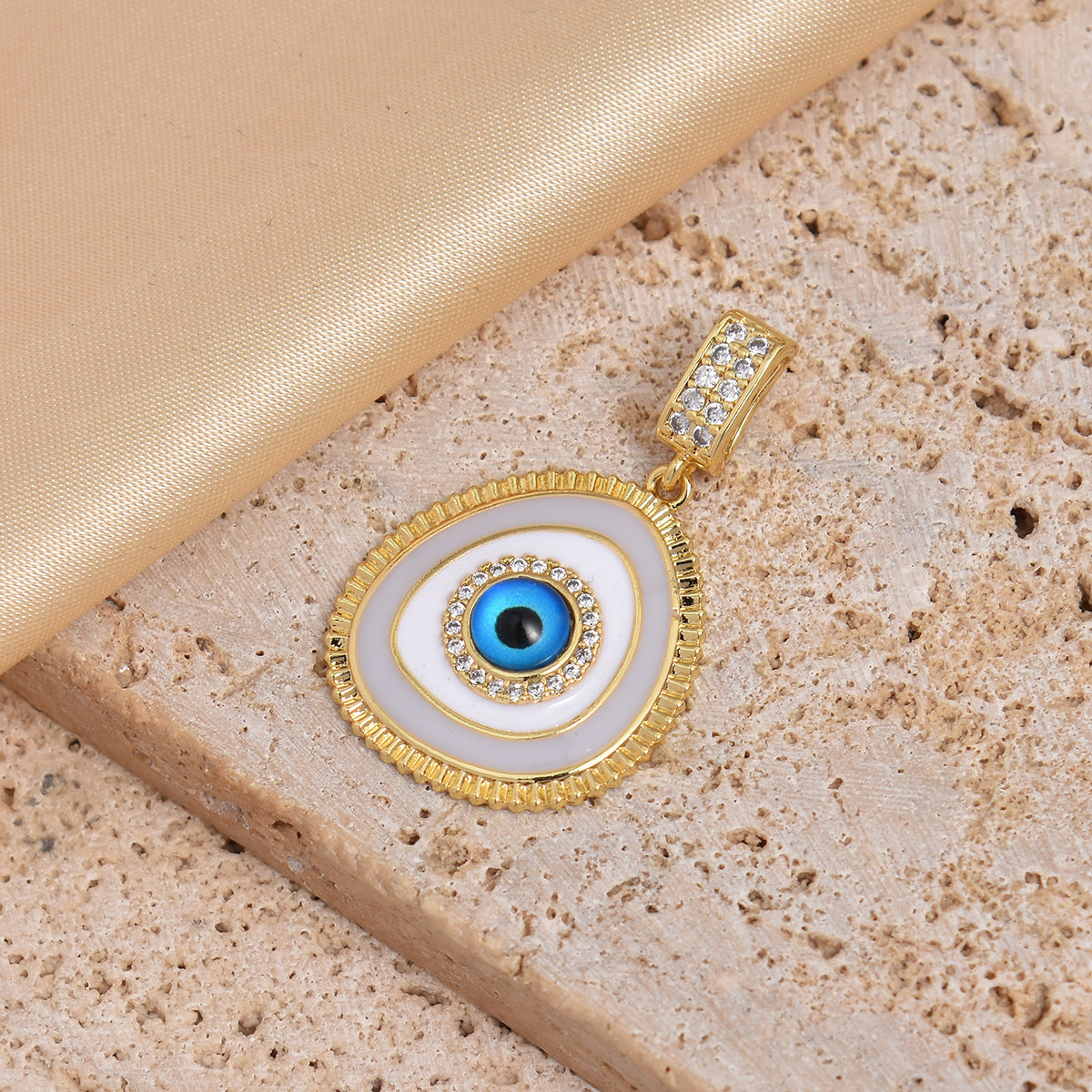 🧿Blue Evil Eye Heart Necklace - Gold Plated Copper Chain