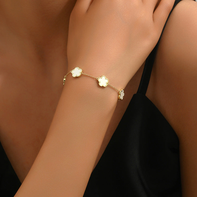Four Leaf Clover Charm Bracelet - Elegant Gold Plated Lucky Jewelry