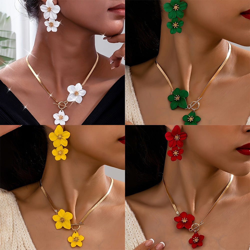 Flower Pendant Necklace & Earrings Set - Elegant Botanical Jewelry