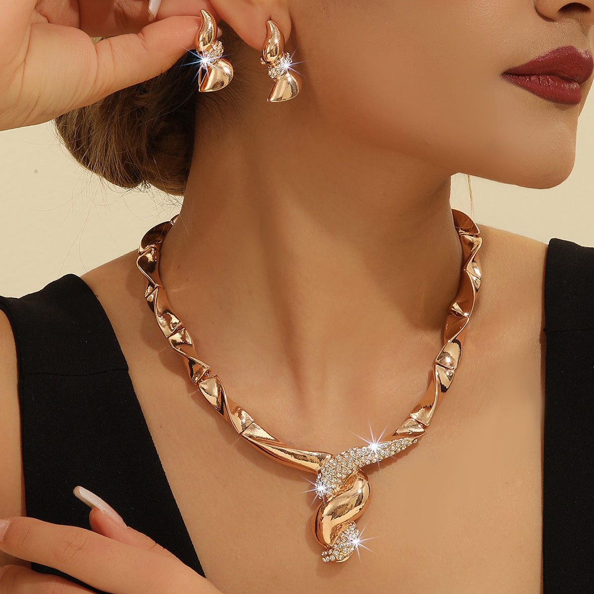 Golden Thread Elegance Duo Set - Delicate Necklace & Earrings Suite